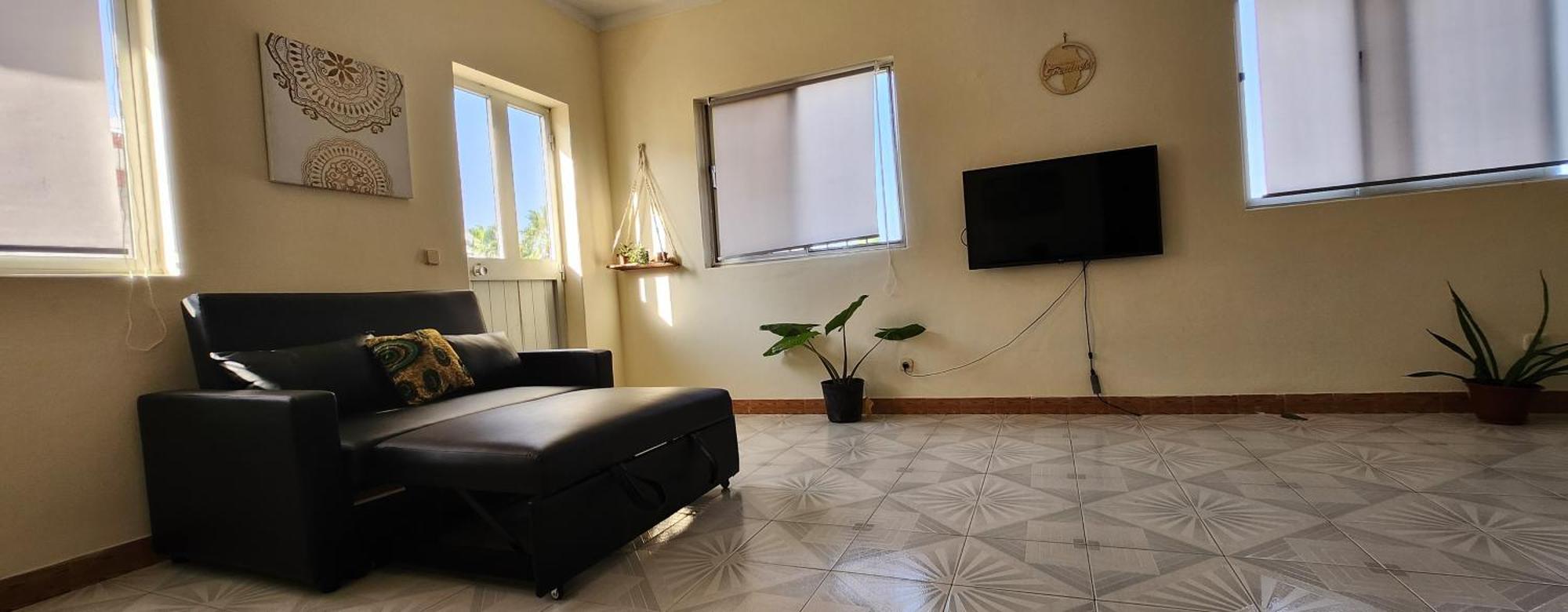 No Cash Accepted-Meeting Point Hostel- Praia, Also In Tarrafal & Fogo ภายนอก รูปภาพ