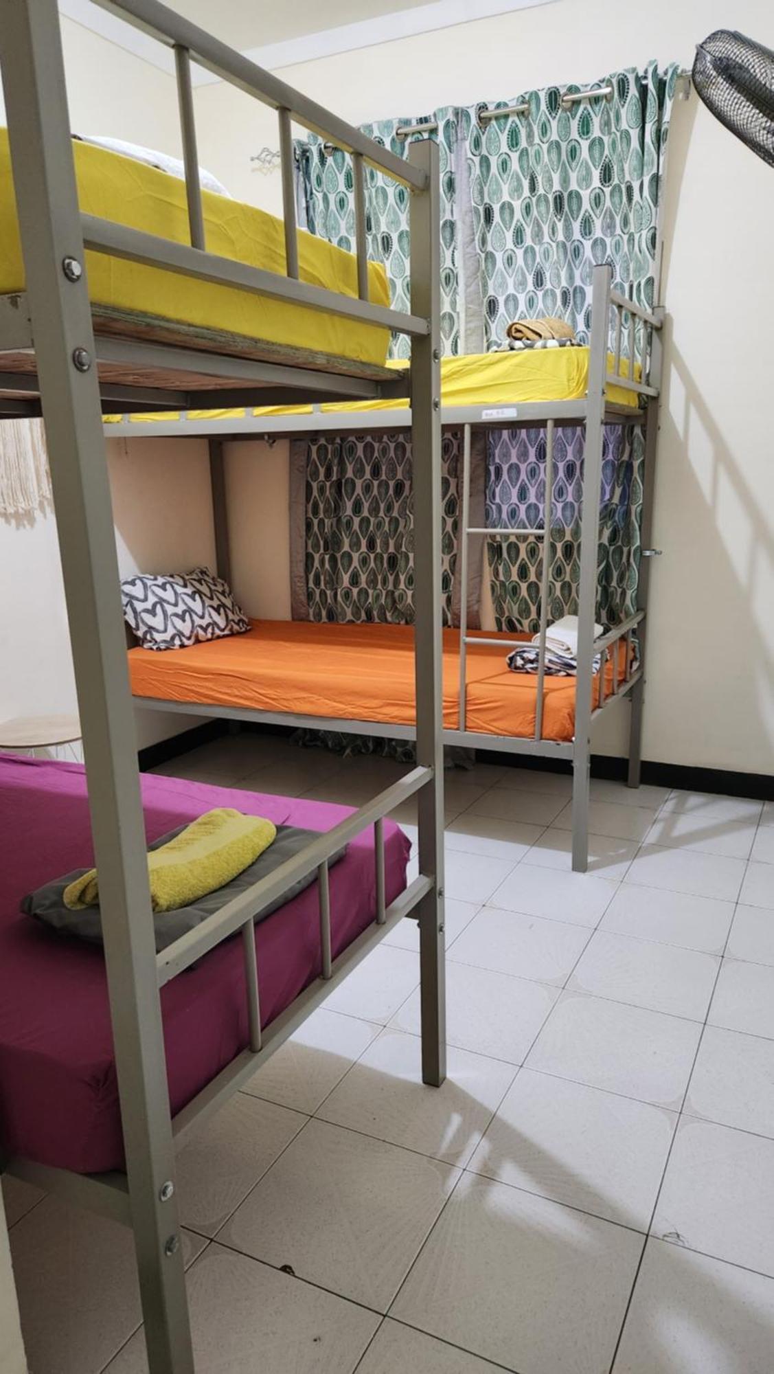 No Cash Accepted-Meeting Point Hostel- Praia, Also In Tarrafal & Fogo ภายนอก รูปภาพ